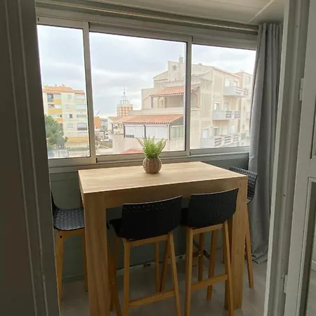 Superbe Apt, 250m Du Mole, Clim, Parking *