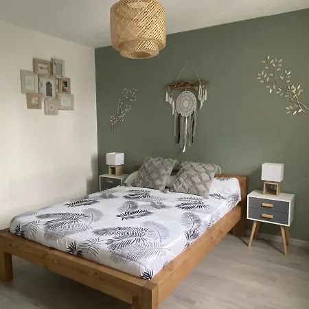 Apartment Superbe Apt, 250m Du Mole, Clim, Parking