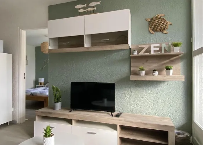 Apartment Superbe Apt, 250m Du Mole, Clim, Parking